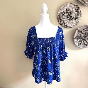 Melloday Large Blue Short Sleeve White Flowered Shirt with Puff Sleeves